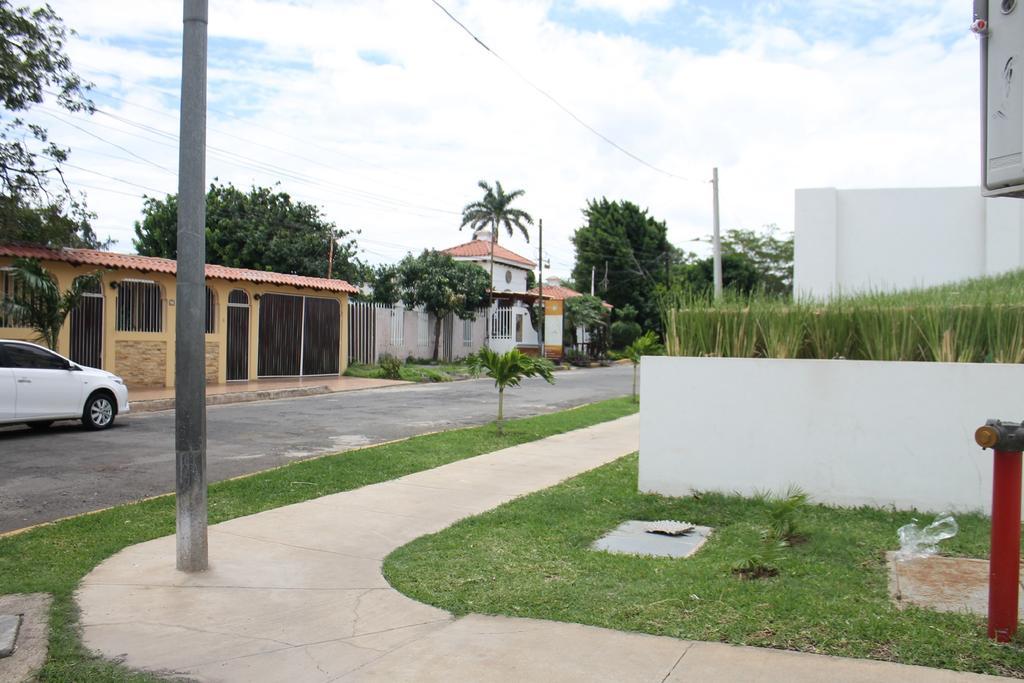 Hotel Aloha Managua Kültér fotó