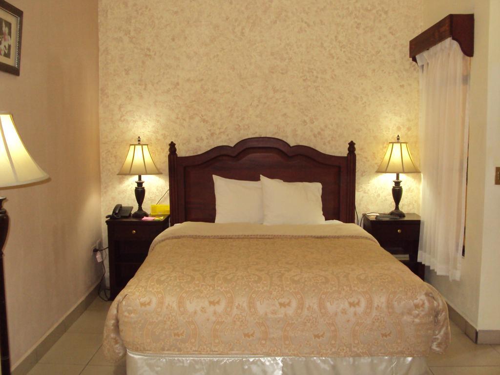 Hotel Aloha Managua Szoba fotó